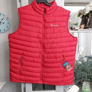 Columbia Men's Red Puffer Vest